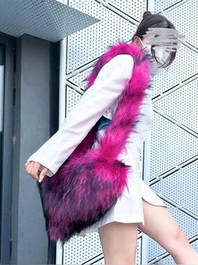 Rejolly Heart Shaped Furry Purse for
Women Large Soft Shoulder Bag
